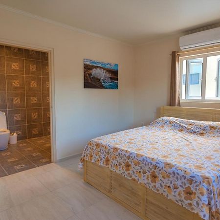Lovely Caribbean Family Villa With Private Pool Willemstad Kültér fotó
