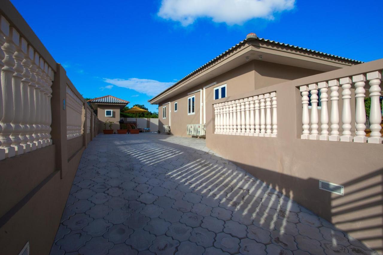 Lovely Caribbean Family Villa With Private Pool Willemstad Kültér fotó