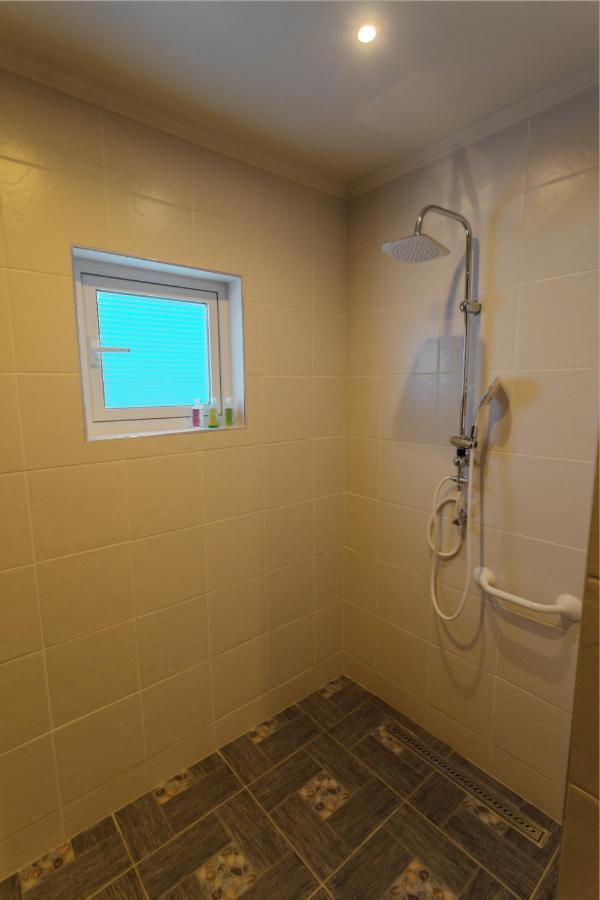 Lovely Caribbean Family Villa With Private Pool Willemstad Kültér fotó