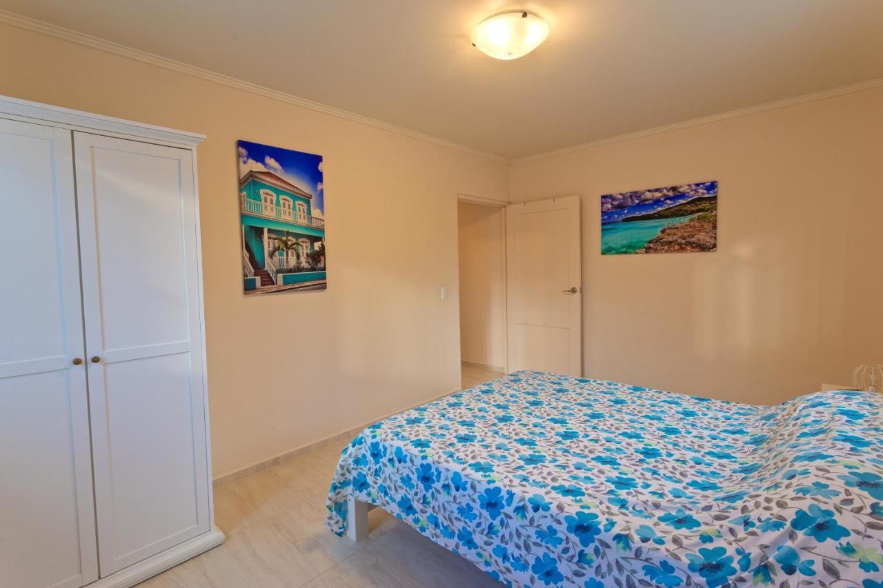 Lovely Caribbean Family Villa With Private Pool Willemstad Kültér fotó